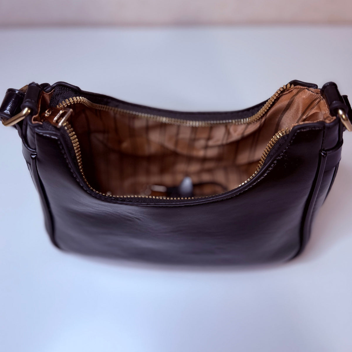 Bolso de Cuero Negro